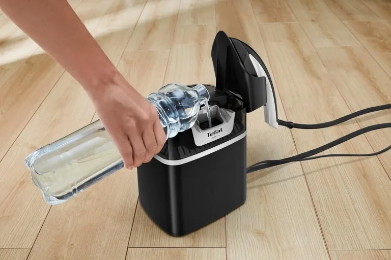 پر کردن مخزن آب دستگاه تفال IXEO+ QT1510